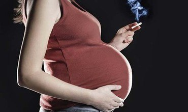 Ученые выяснили, что курящие женщины рожают бесплодных сыновей