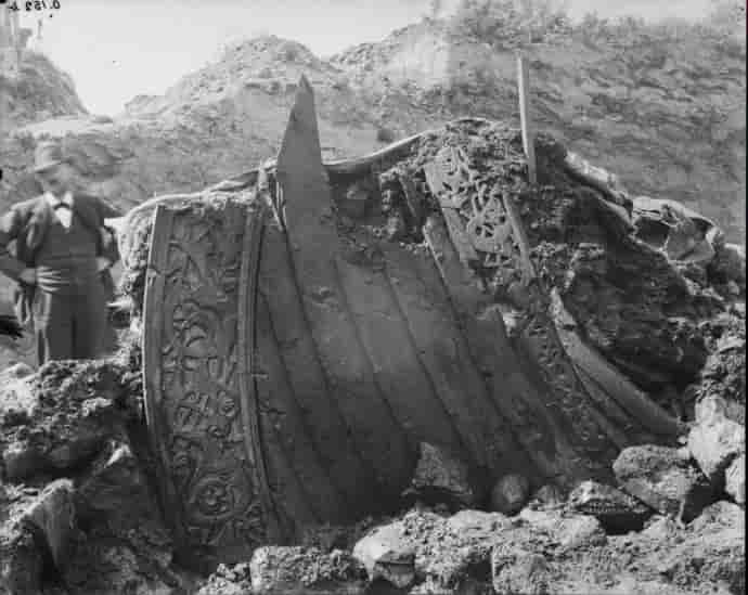 Драккары - погребальные корабли викингов