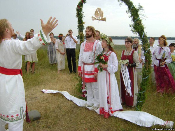 День Свадебъ – Любомїръ. Славянские праздники
